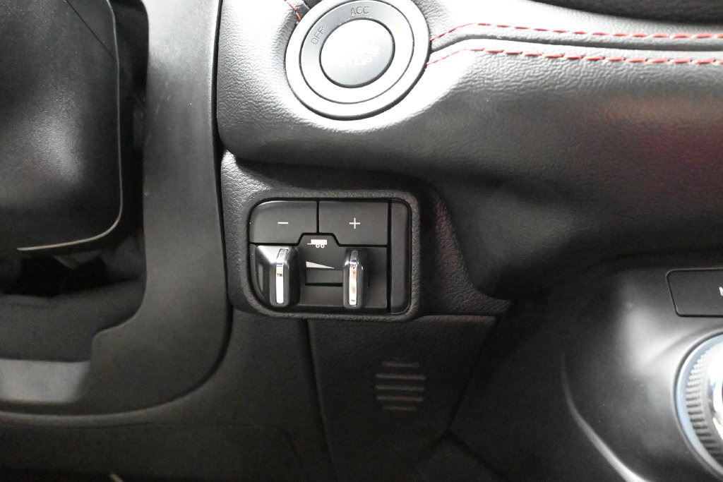 Used 2023 Dodge Durango R/T RWD image 33