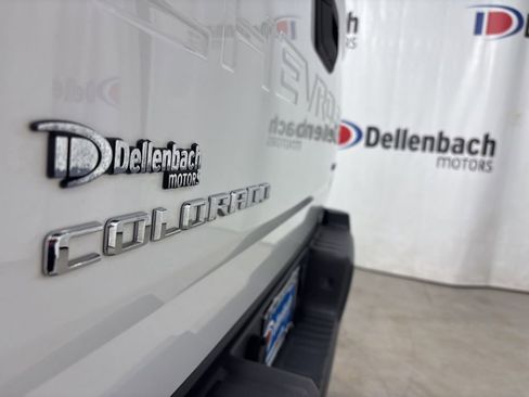 Used 2022 Chevrolet Colorado ZR2 w/ ZR2 Dusk Special Edition AWD/4WD image 18