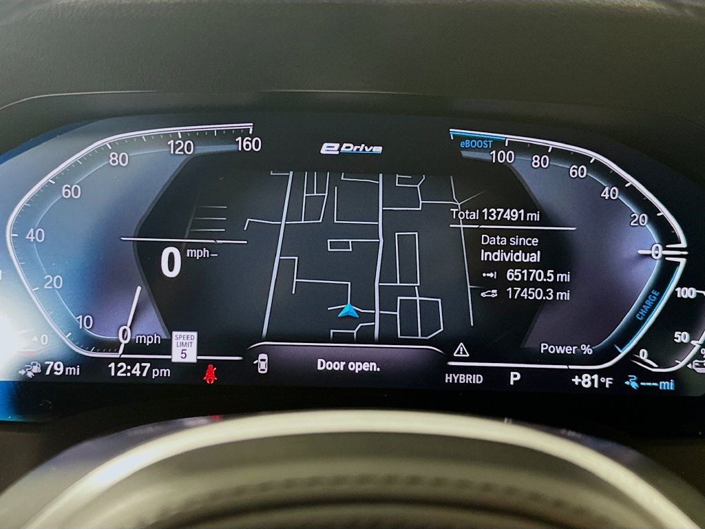 Used 2022 BMW 330e w/ M Sport Package RWD image 12