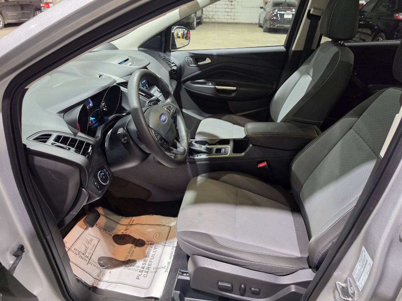 Used 2017 Ford Escape SE w/ Equipment Group 201A AWD/4WD image 24