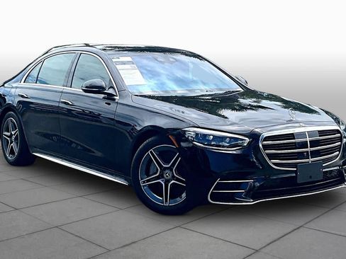 Used 2025 Mercedes-Benz S 500 4MATIC image 3