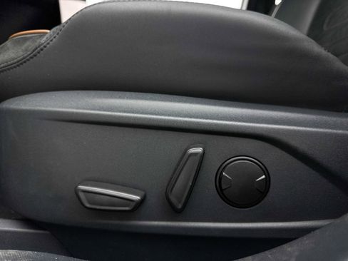 Used 2022 Ford Mustang Mach-E GT image 31