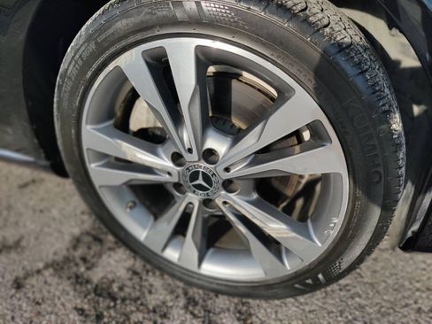 Used 2017 Mercedes-Benz C 300 4MATIC Sedan w/ Premium 1 Package image 34