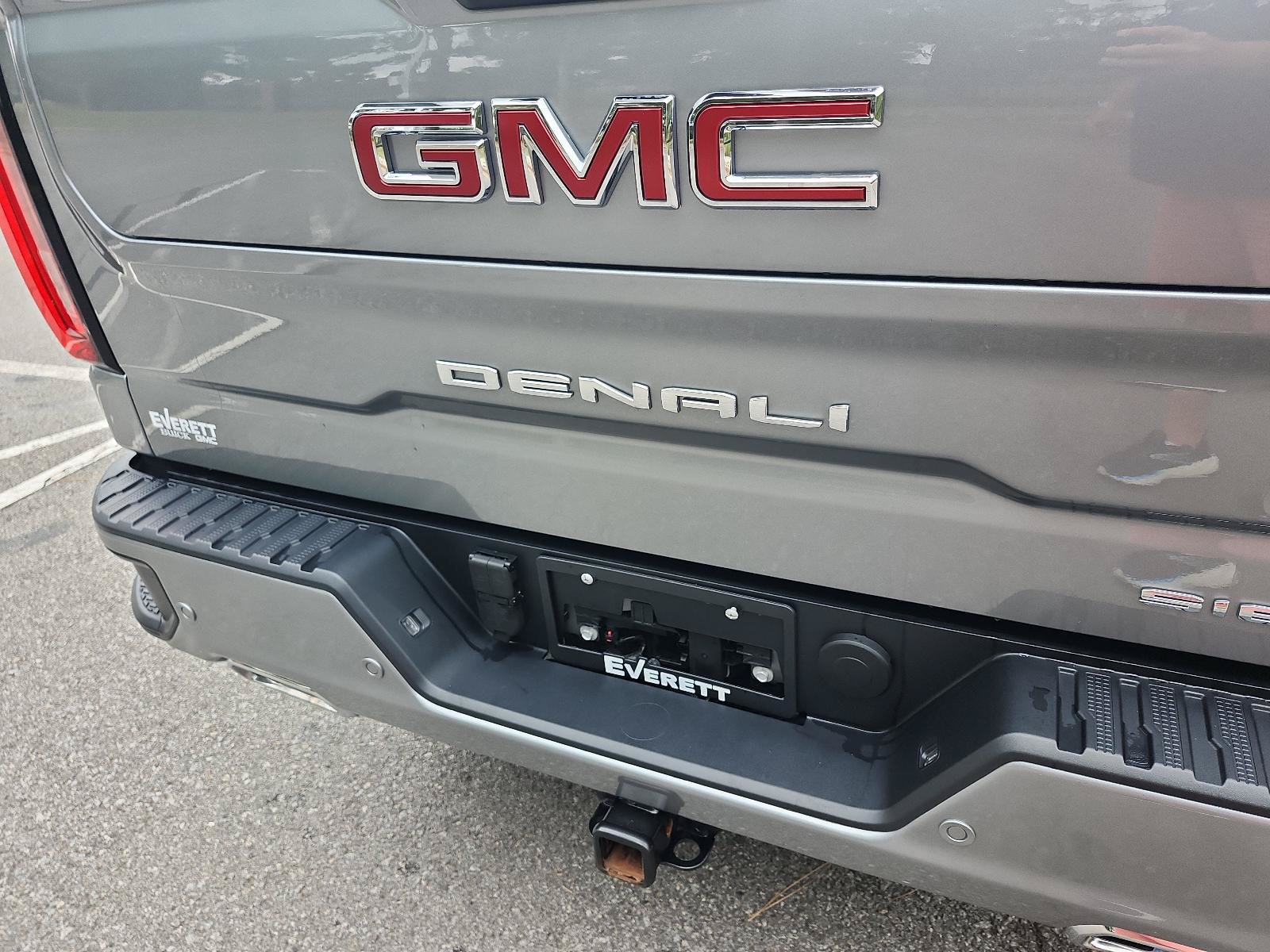 Used 2026 GMC Sierra 1500 Denali w/ Denali Reserve Package AWD/4WD image 4