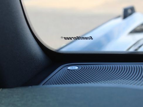 Used 2025 Ford Bronco Badlands image 37