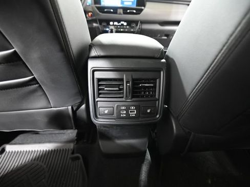 Certified 2026 Subaru Outback Touring XT AWD/4WD image 29