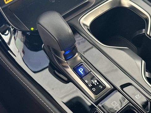 Certified 2025 Lexus NX 350h AWD w/ Accessory Package (2T) image 18