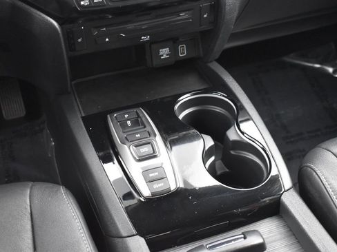 Used 2022 Honda Pilot Touring image 22