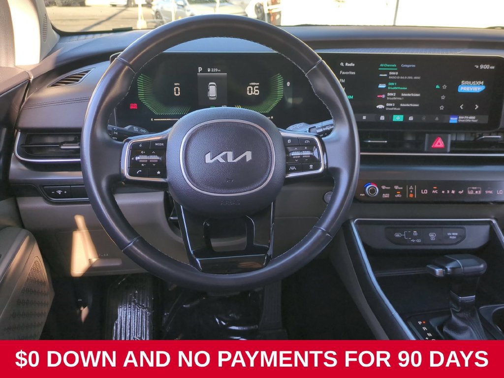 Used 2025 Kia Carnival FWD image 20