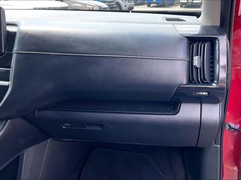 Used 2023 Nissan Pathfinder SV AWD/4WD image 15