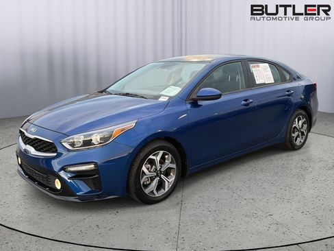 Used 2021 Kia Forte LXS FWD image 1