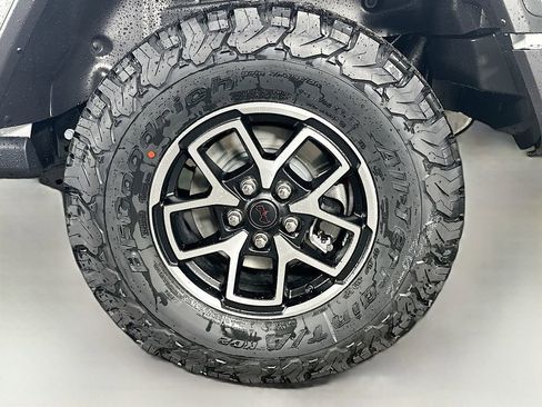 New 2026 Jeep Wrangler Rubicon w/ Technology Group image 17