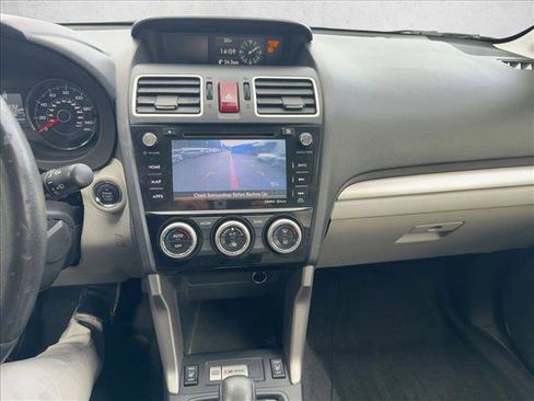 Used 2016 Subaru Forester 2.5i Touring w/ Eyesight & Navigation System image 15