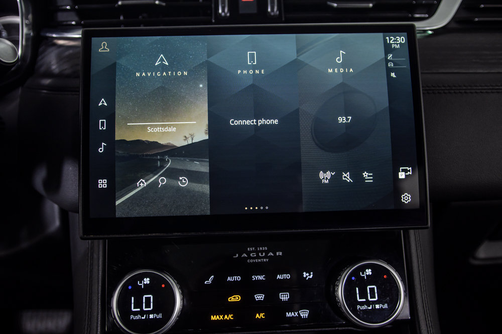 Used 2023 Jaguar F-PACE S AWD/4WD image 28