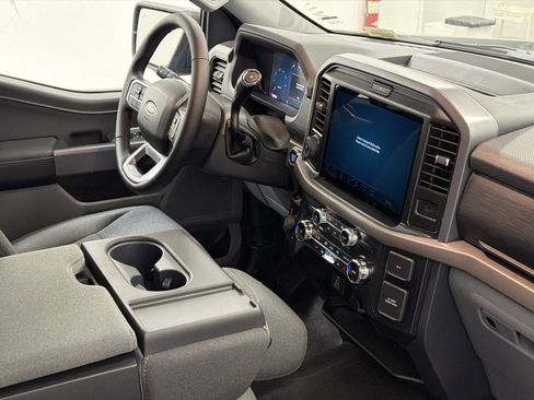 New 2026 Ford F150 XLT w/ Equipment Group 302A MID image 9