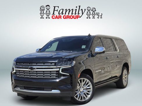 Used 2023 Chevrolet Suburban Premier w/ Premium Package RWD image 1