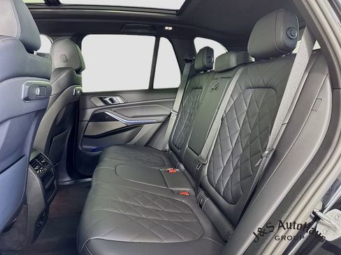 Used 2025 BMW X5 xDrive40i w/ M Sport Package image 28