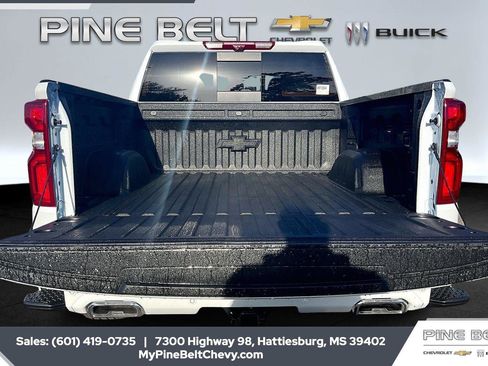 New 2026 Chevrolet Silverado 1500 High Country AWD/4WD image 5