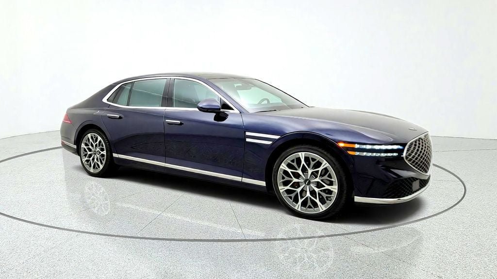Used 2023 Genesis G90 3.5T AWD/4WD image 3