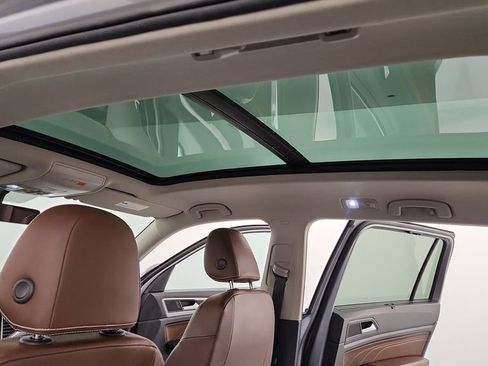 Used 2023 Volkswagen Atlas SE image 17