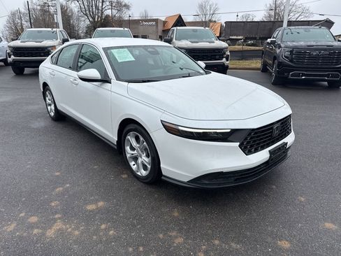 Used 2024 Honda Accord LX image 7