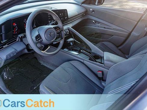 Used 2022 Hyundai Elantra SEL image 17