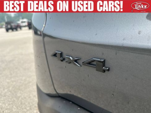 Used 2023 Jeep Renegade Altitude AWD/4WD image 35