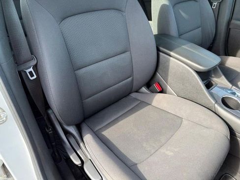 Used 2017 Chevrolet Malibu LT image 15