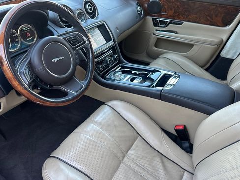 Used 2015 Jaguar XJ L Portfolio image 10
