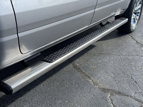 Used 2023 RAM 1500 Laramie image 7