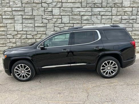 Used 2023 GMC Acadia Denali AWD/4WD image 3