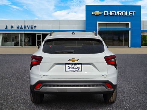New 2026 Chevrolet Trax LT image 4