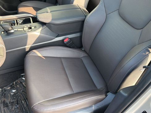 Certified 2025 Lexus TX 350 AWD w/ Technology Package image 31