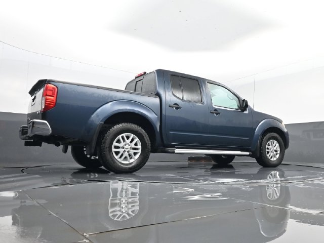 Used 2017 Nissan Frontier SV w/ SV Value Truck Package AWD/4WD image 23