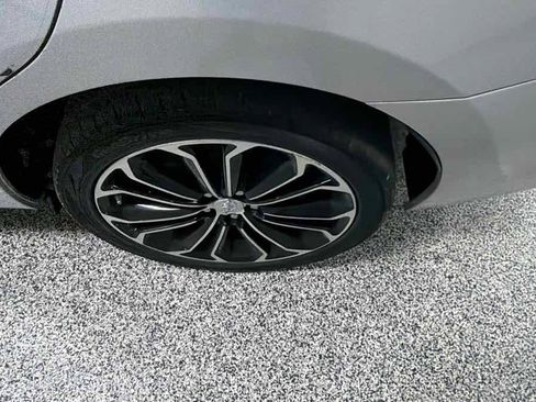 Used 2015 Toyota Corolla S FWD image 39