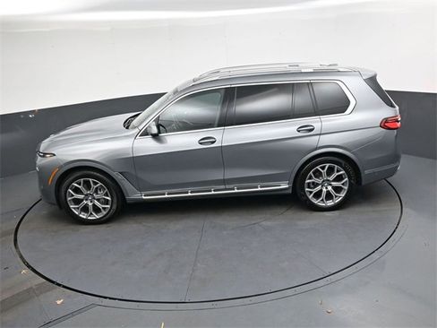 Used 2024 BMW X7 xDrive40i image 20