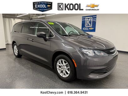 Used 2017 Chrysler Pacifica Touring