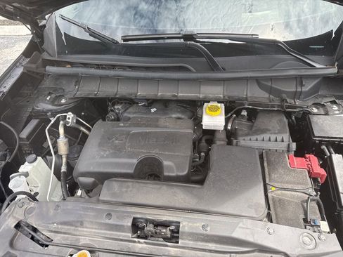 Used 2024 Nissan Pathfinder Platinum AWD/4WD image 27