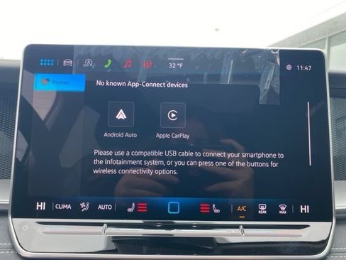 New 2026 Volkswagen Tiguan SE AWD/4WD image 17