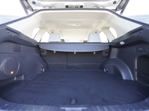 Used 2021 Toyota RAV4 Limited AWD/4WD image 46