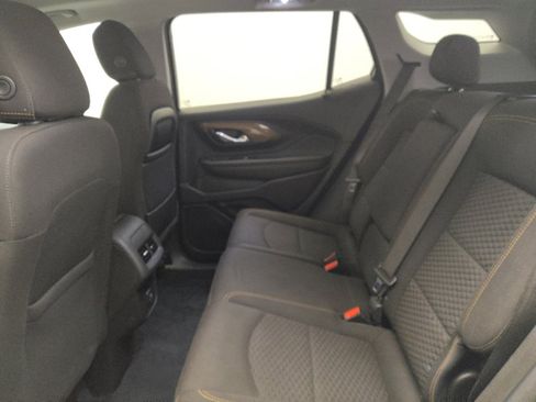 Used 2021 GMC Terrain SLE w/ Driver Convenience Package image 18