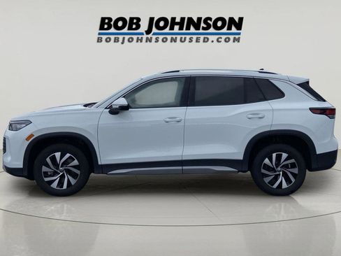 Used 2025 Volkswagen Tiguan S image 7