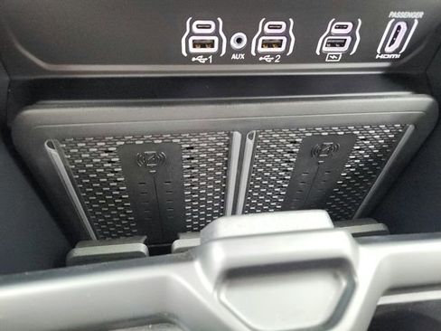 New 2025 RAM 2500 Limited image 20