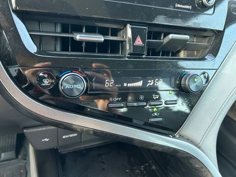 Used 2024 Toyota Camry SE FWD image 27