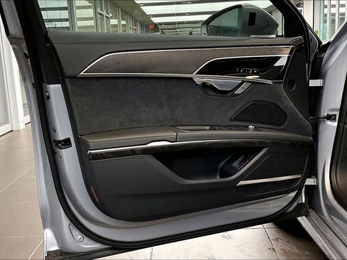 New 2025 Audi A8 L 3.0T image 21