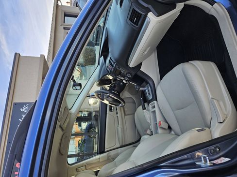 Used 2014 Subaru Crosstrek 2.0i Limited image 10