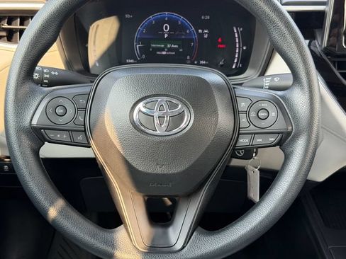 Certified 2026 Toyota Corolla Cross L FWD image 26