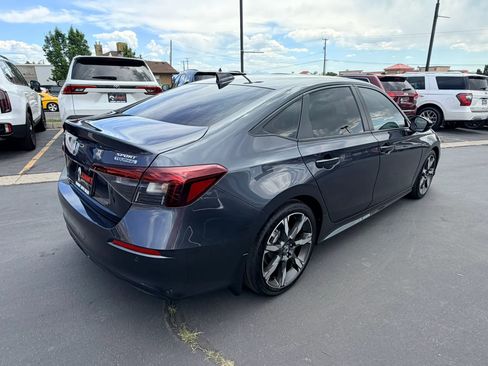 Used 2025 Honda Civic Sport Touring image 3