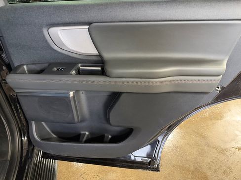 Used 2025 Ford Expedition Active AWD/4WD image 21