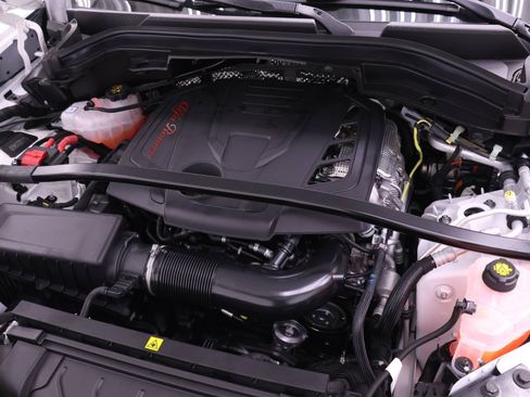 New 2026 Alfa Romeo Stelvio Sprint image 16